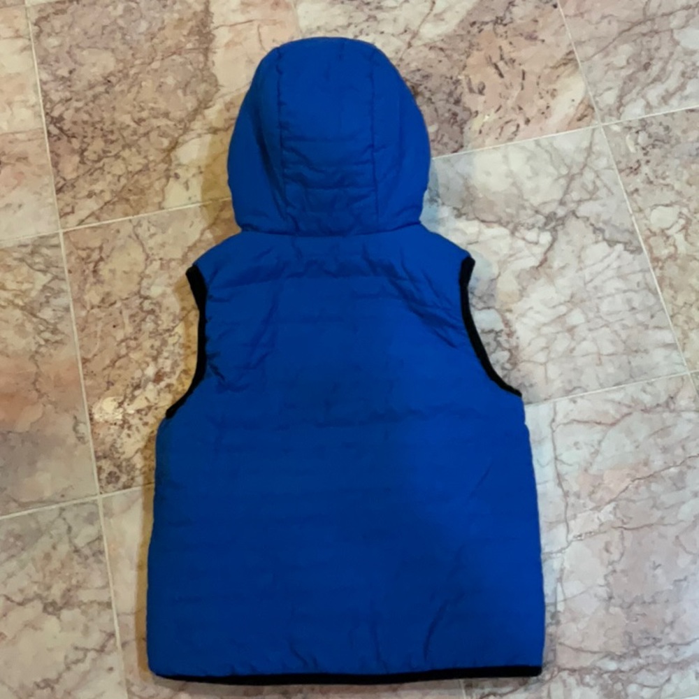 Vest - Picture 4 of 4